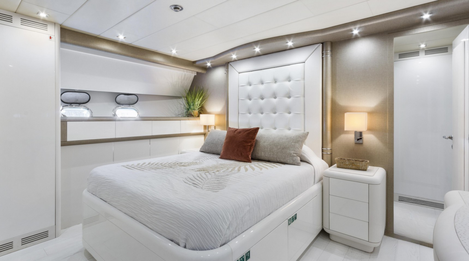 Mangusta 108 - Belisa