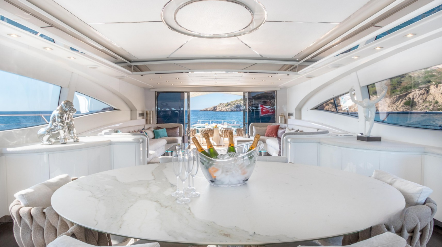Mangusta 108 - Belisa
