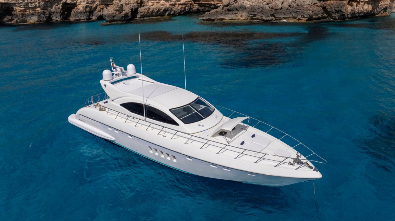 Mangusta 72 - Lukas