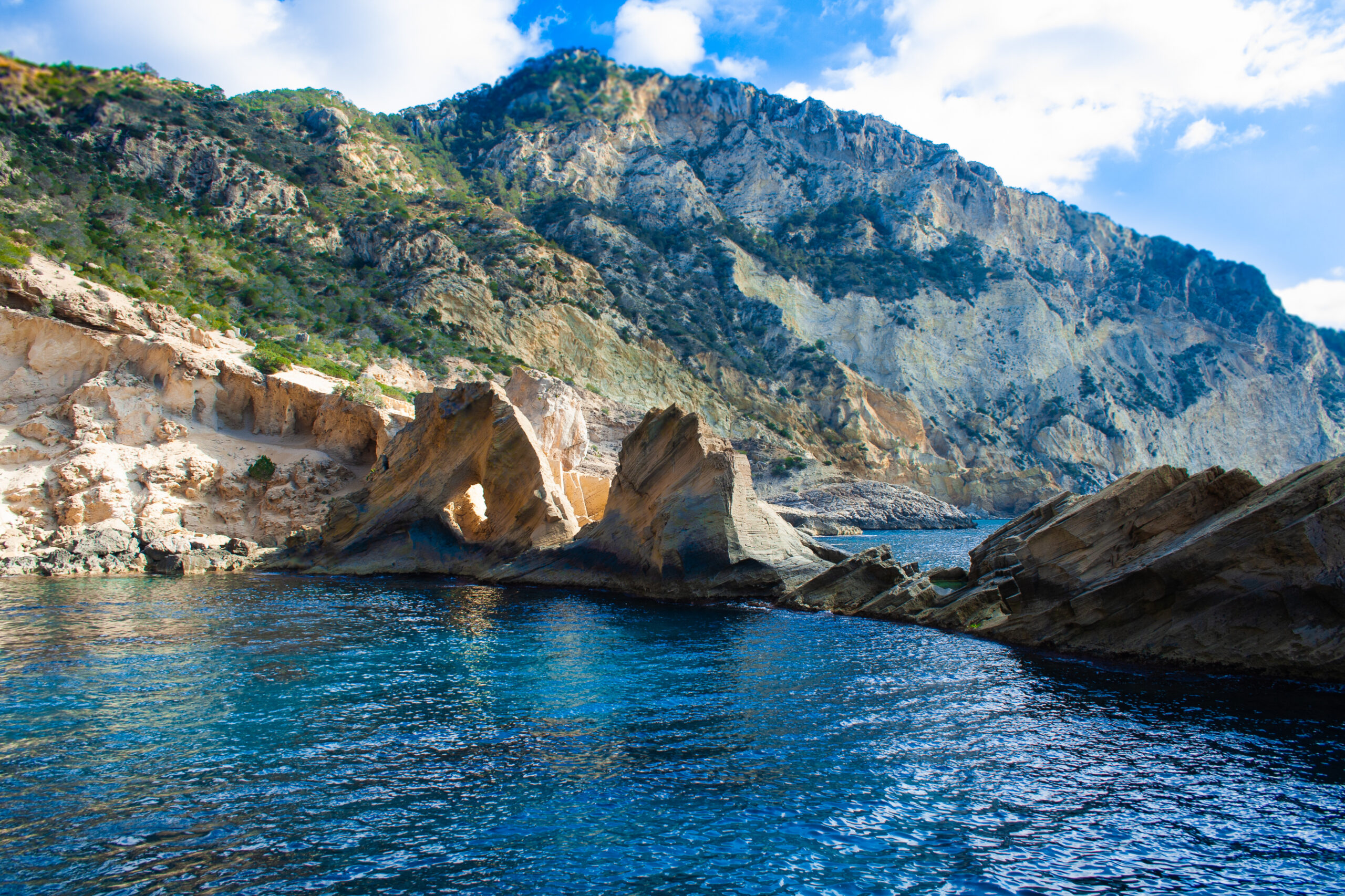 Atlantis Sa Pedrera Ibiza scenic anchorage on Riva Perseo 76 yacht route